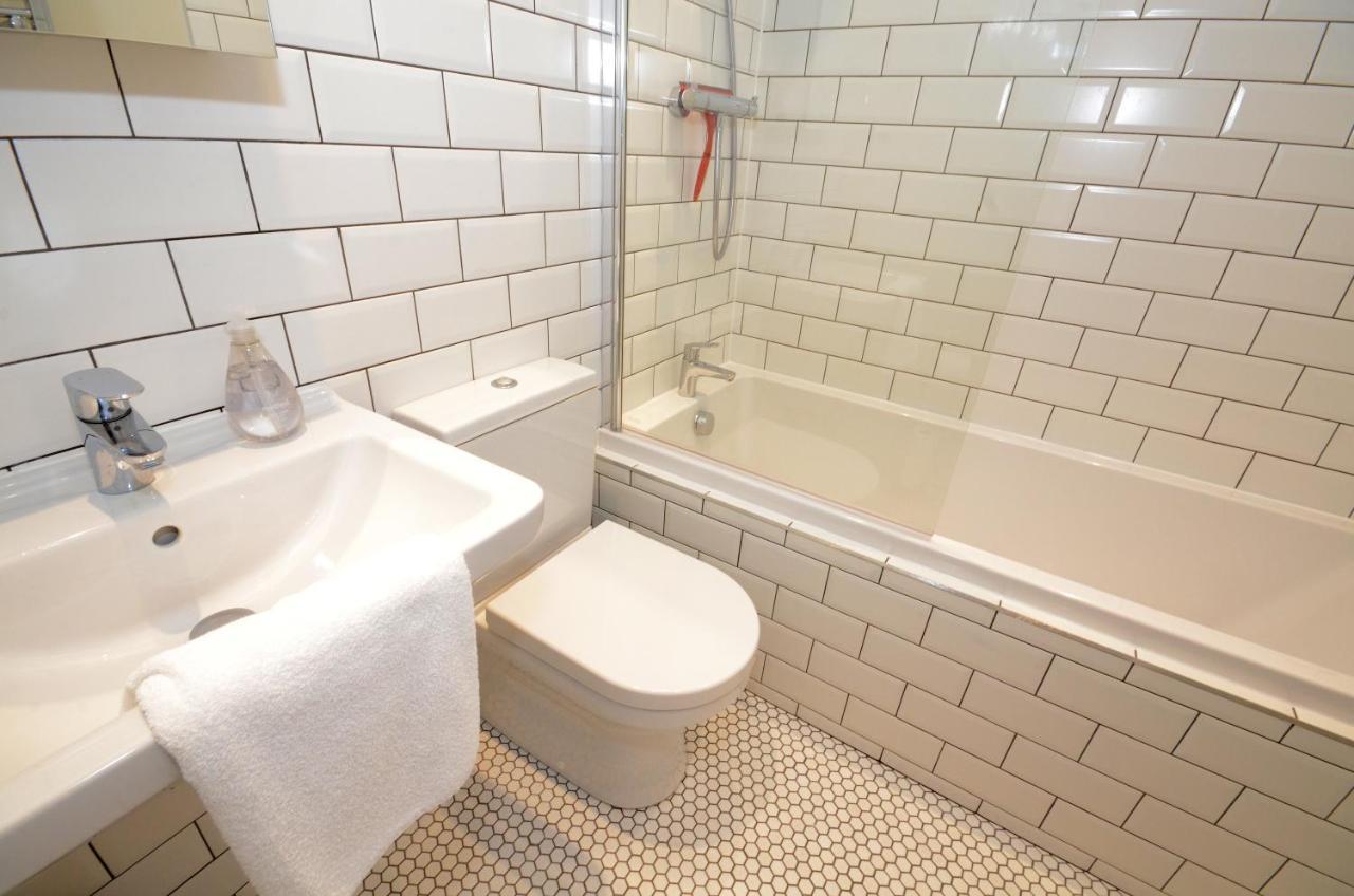 The Mews - 2 Bedroom Luxury, Spacious House With Free Parking York Exterior photo